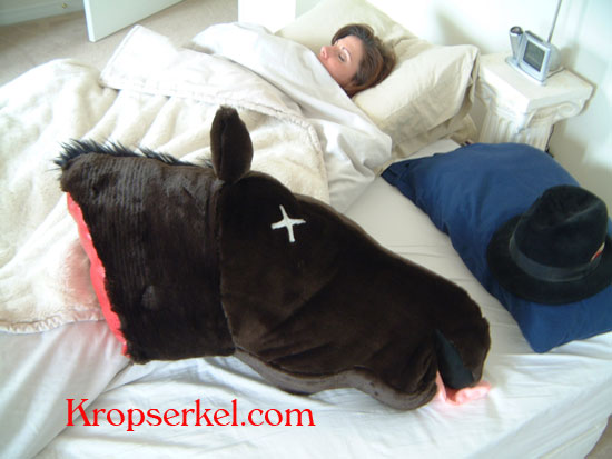 [Horse Head Pillow]